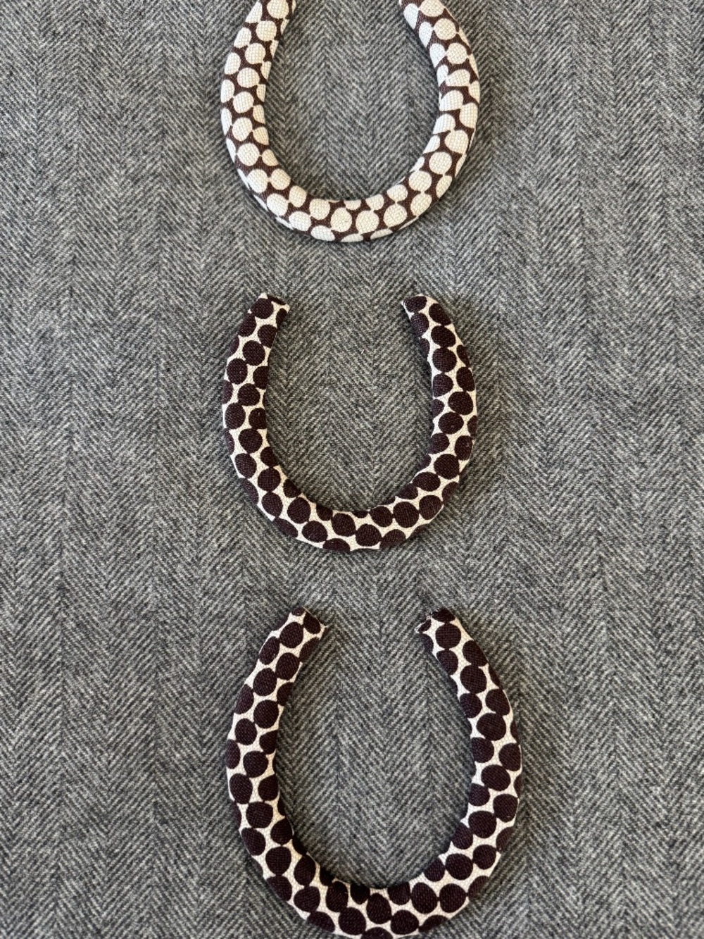 NWOT, HABLE CONSTRUCTION, FABRIC COVERED HORSESHOE, CREAM DOTS ON BROWN GROUND
